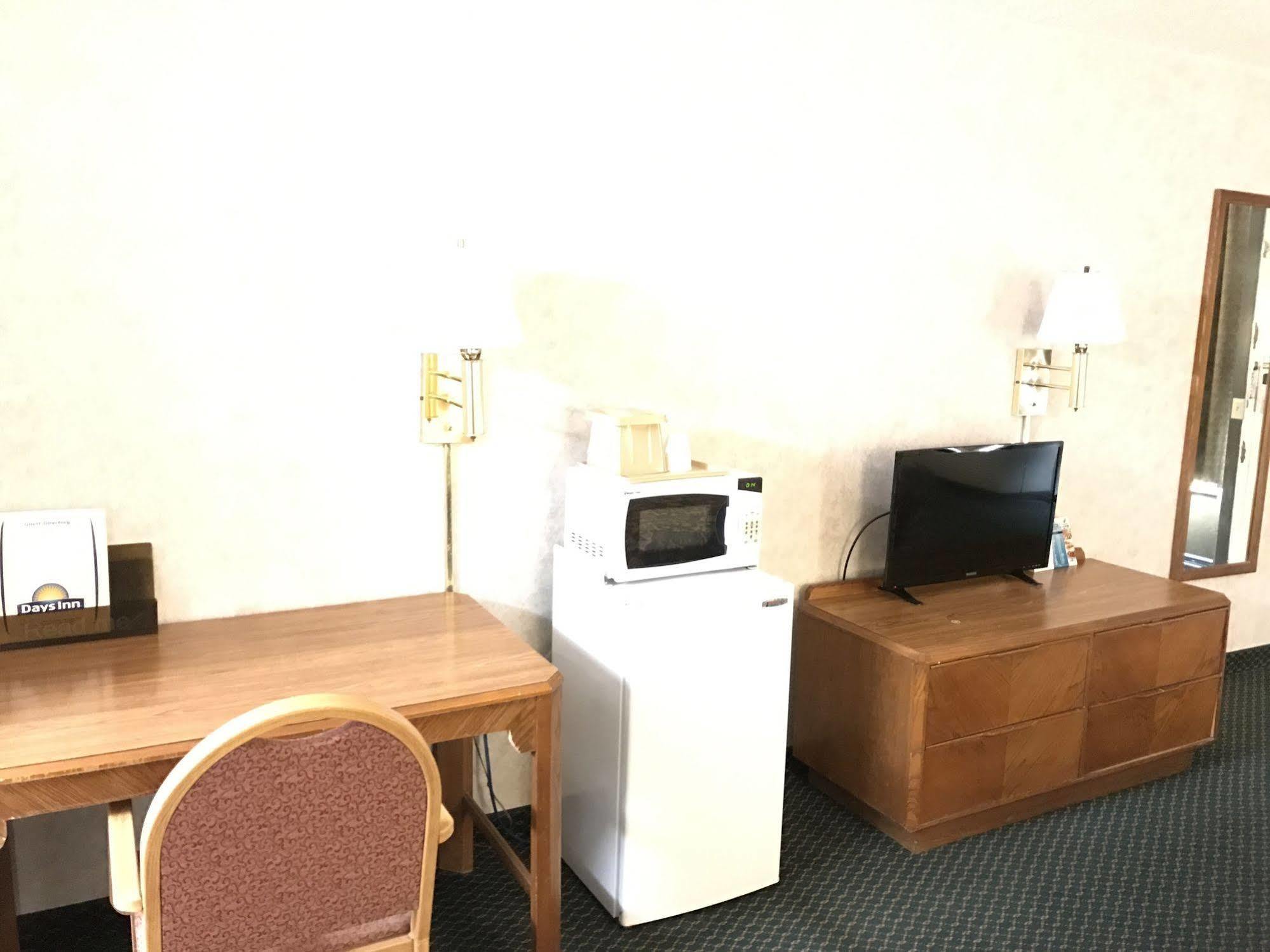 Inn At Atlantic City Hotel & Banquet Галуоей Екстериор снимка